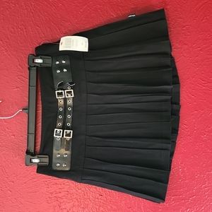 Black pleated Belt Skirt
